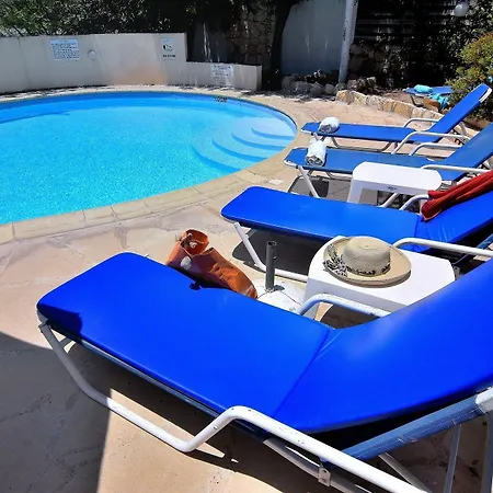 Coral Sun Pegeia